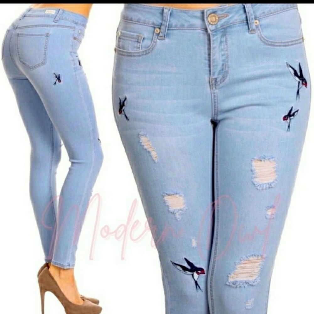Skinny sz 11 13  distressed denim jeans